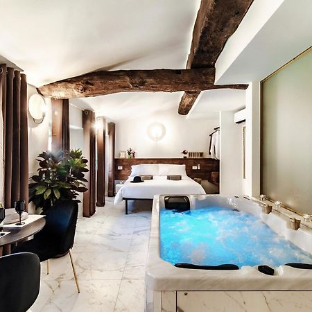 Sahara & Amazzonia Luxury Rooms- The House Of Travelers Como Bagian luar foto