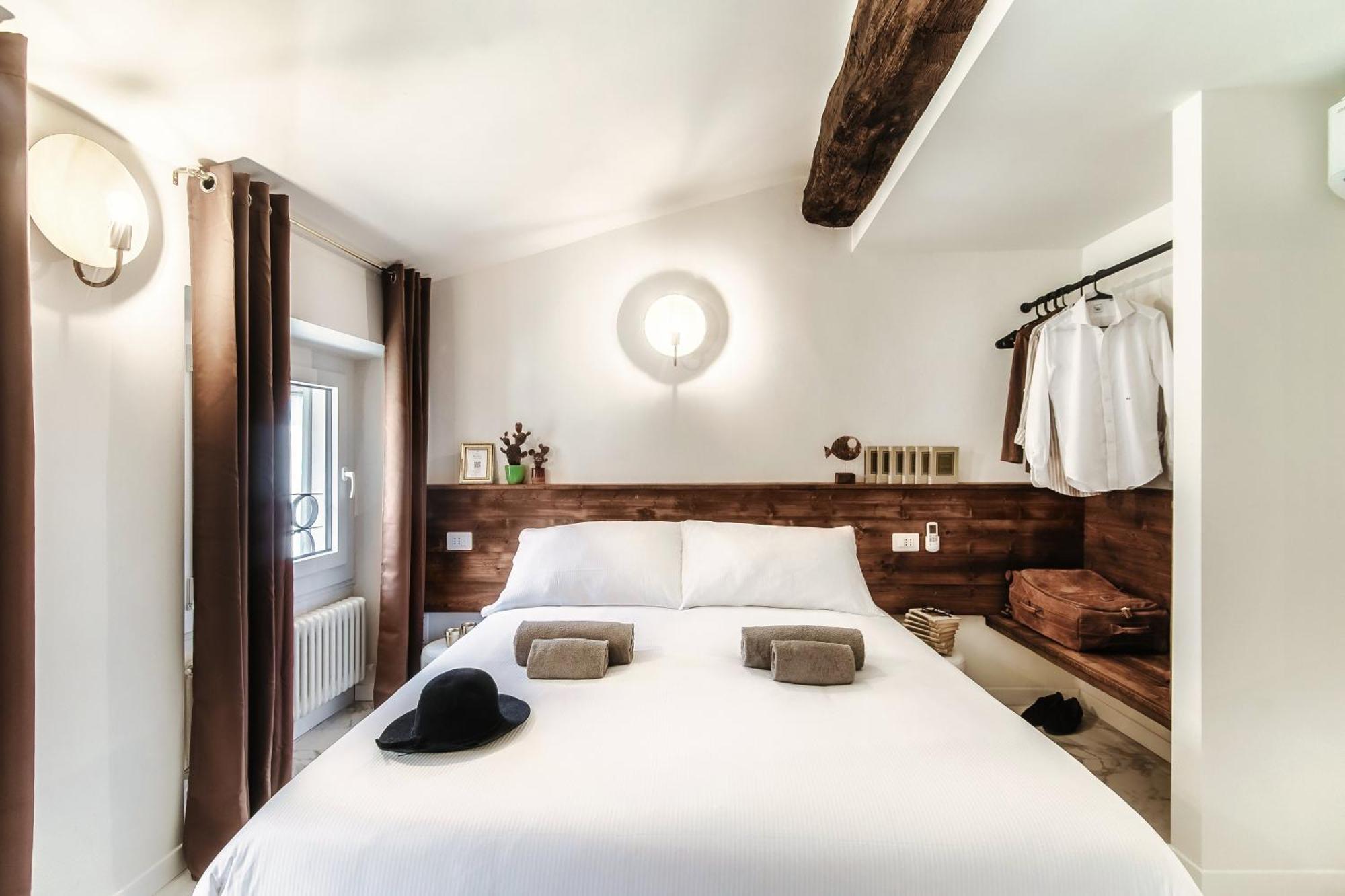 Sahara & Amazzonia Luxury Rooms- The House Of Travelers Como Bagian luar foto