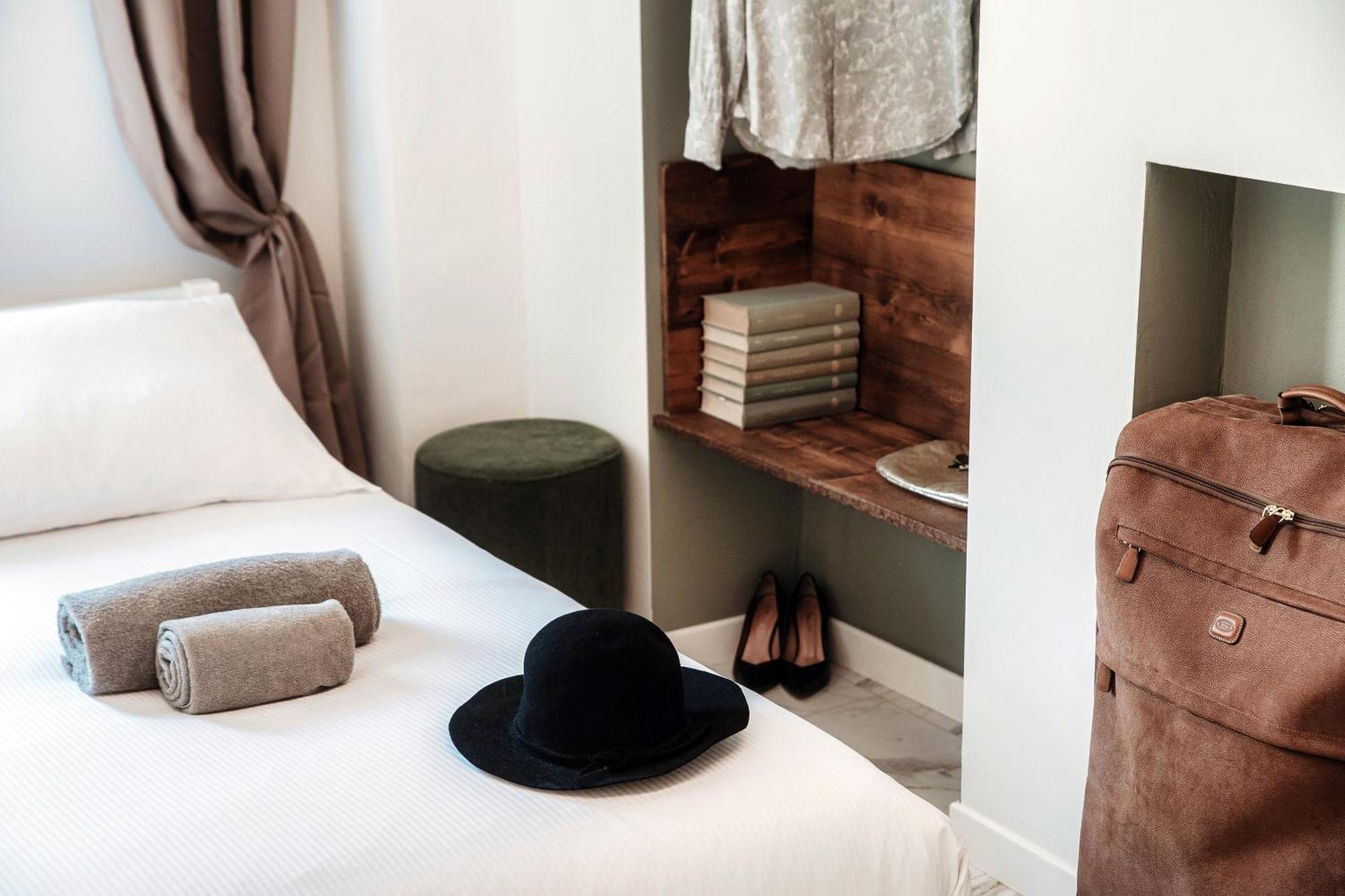 Sahara & Amazzonia Luxury Rooms- The House Of Travelers Como Bagian luar foto
