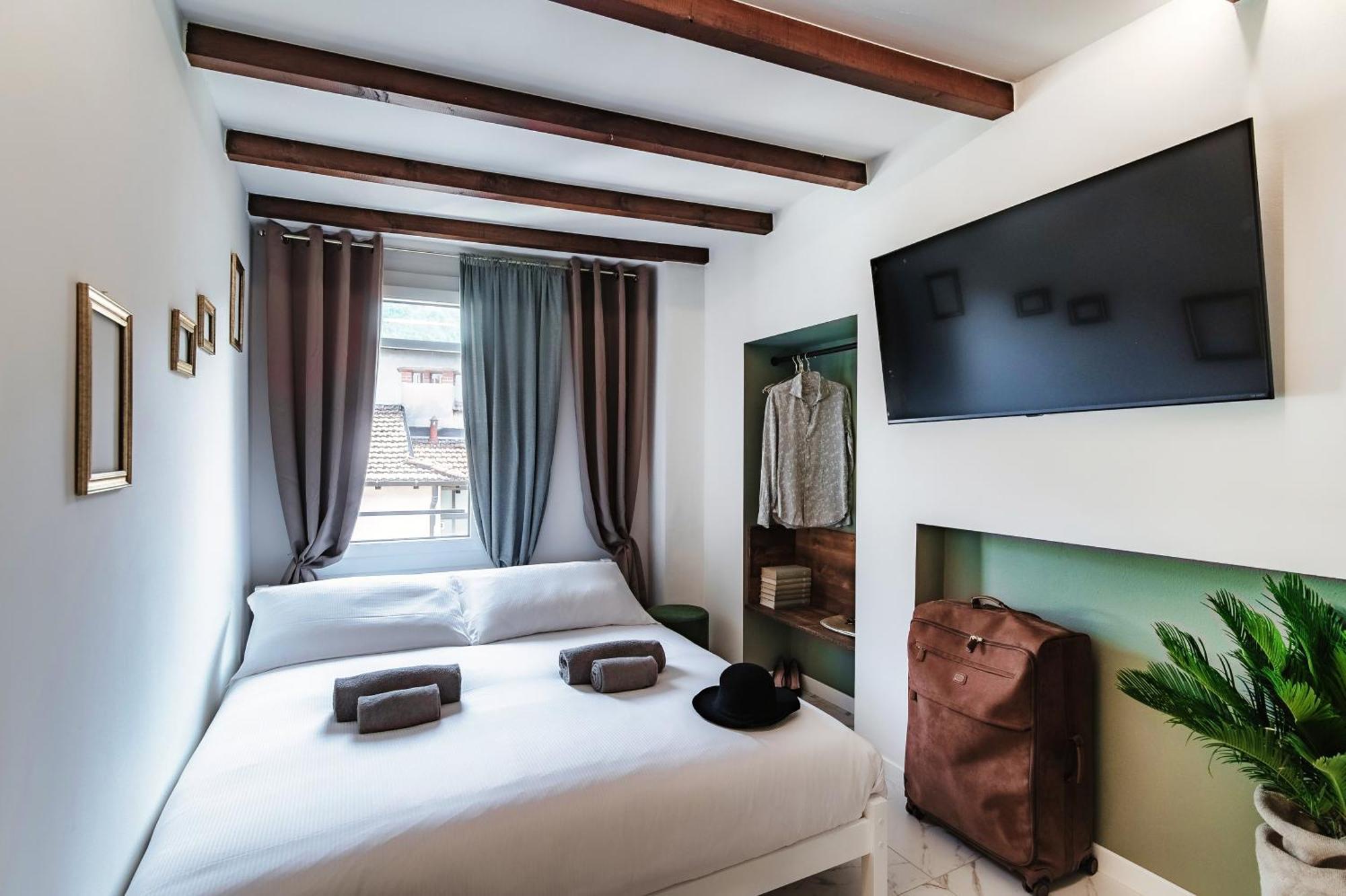 Sahara & Amazzonia Luxury Rooms- The House Of Travelers Como Bagian luar foto