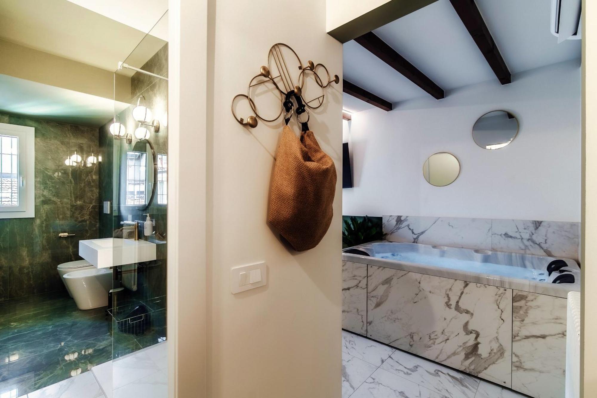 Sahara & Amazzonia Luxury Rooms- The House Of Travelers Como Bagian luar foto